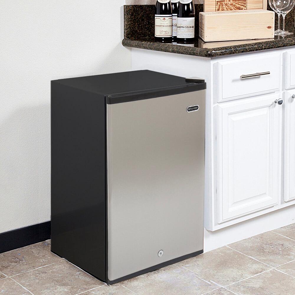 Whynter 3.0 cu. ft. Energy Star Upright Freezer with Lock – Stainless Steel CUF-301SS
