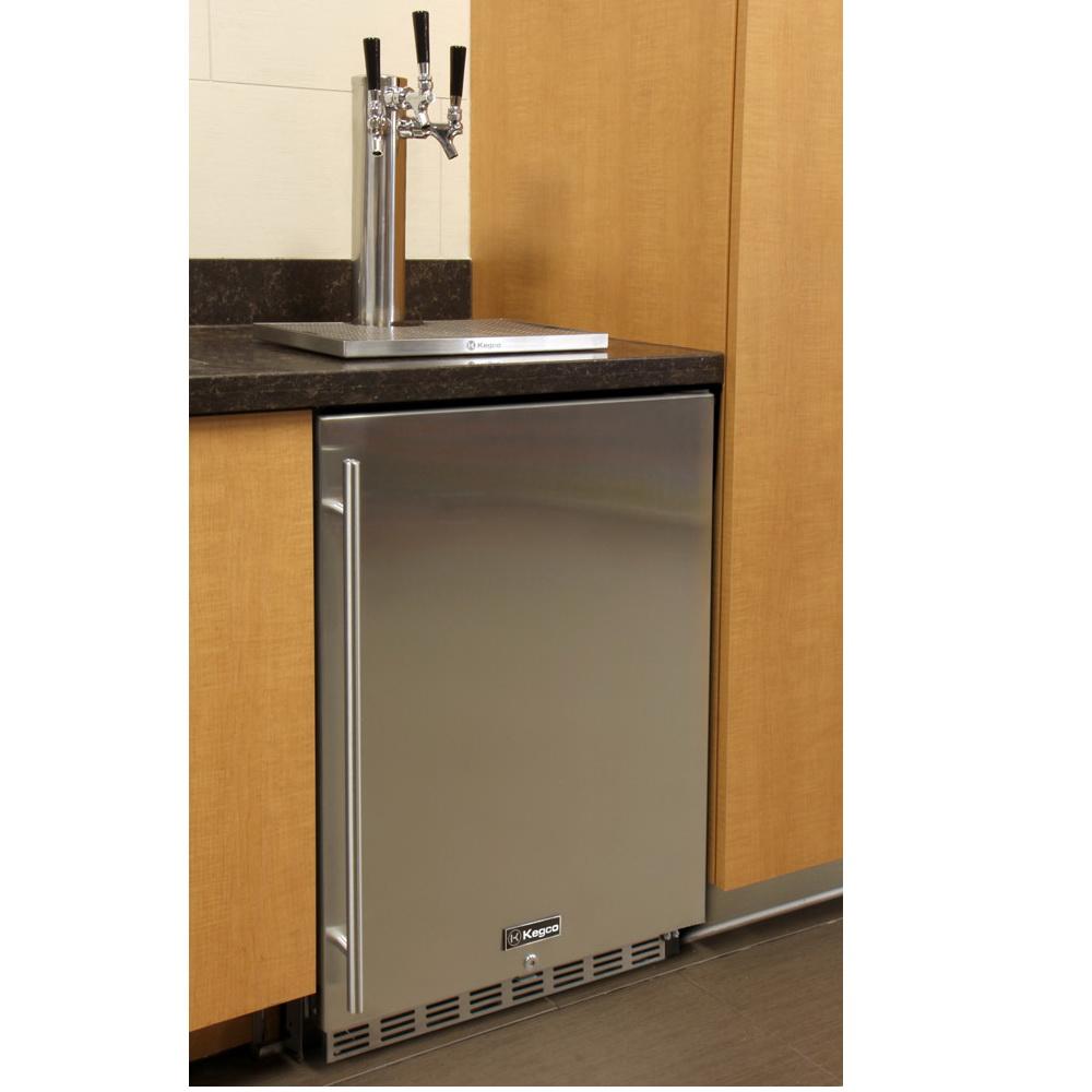 Kegco Three Faucet Digital Commercial Undercounter Kegerator with X-CLUSIVE Premium Direct Draw Kit - Left Hinge